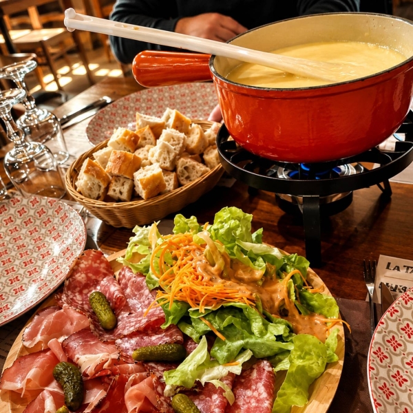 La carte - La Taverne D'Ici Et D'Ailleurs - restaurant LA CHAPELLE-D'ABONDANCE